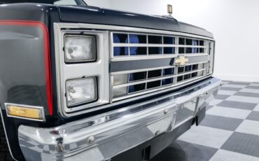 Chevrolet-Blazer-1986-SUV-8