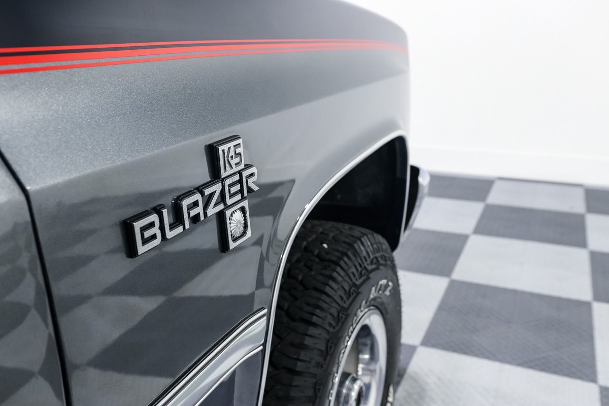 Chevrolet-Blazer-1986-SUV-9