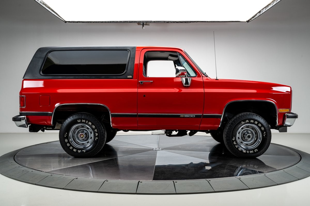 Chevrolet-Blazer-1989-SUV-13