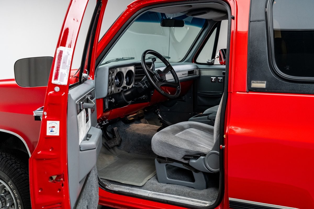 Chevrolet-Blazer-1989-SUV-2