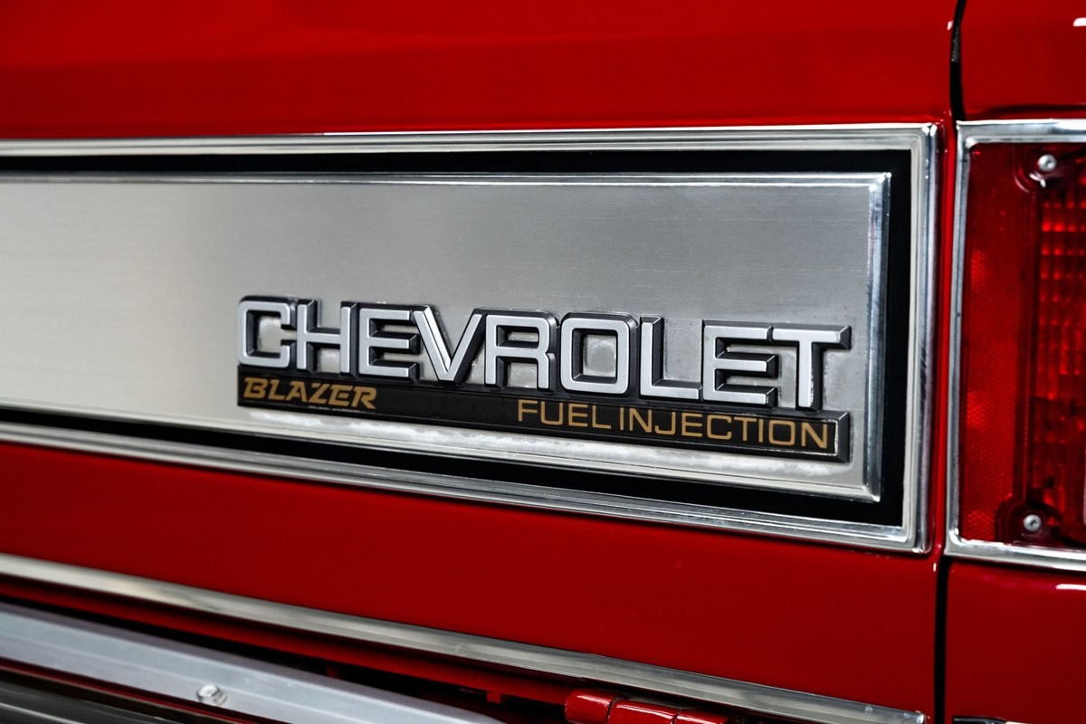 Chevrolet-Blazer-1989-SUV-21