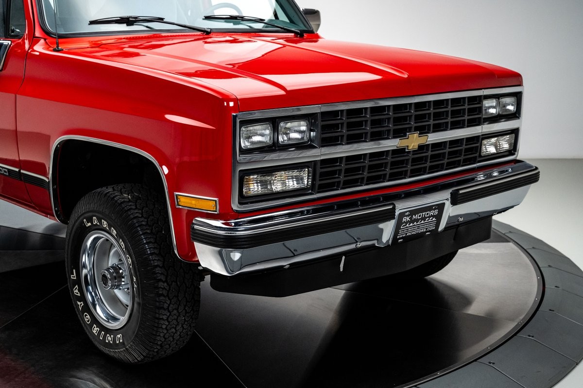 Chevrolet-Blazer-1989-SUV-9