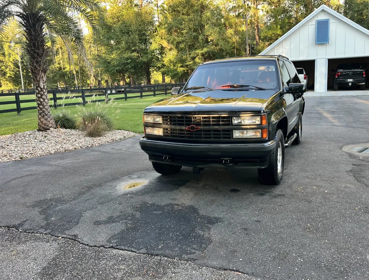 Chevrolet-Blazer-1993-Black-Burgundy-1