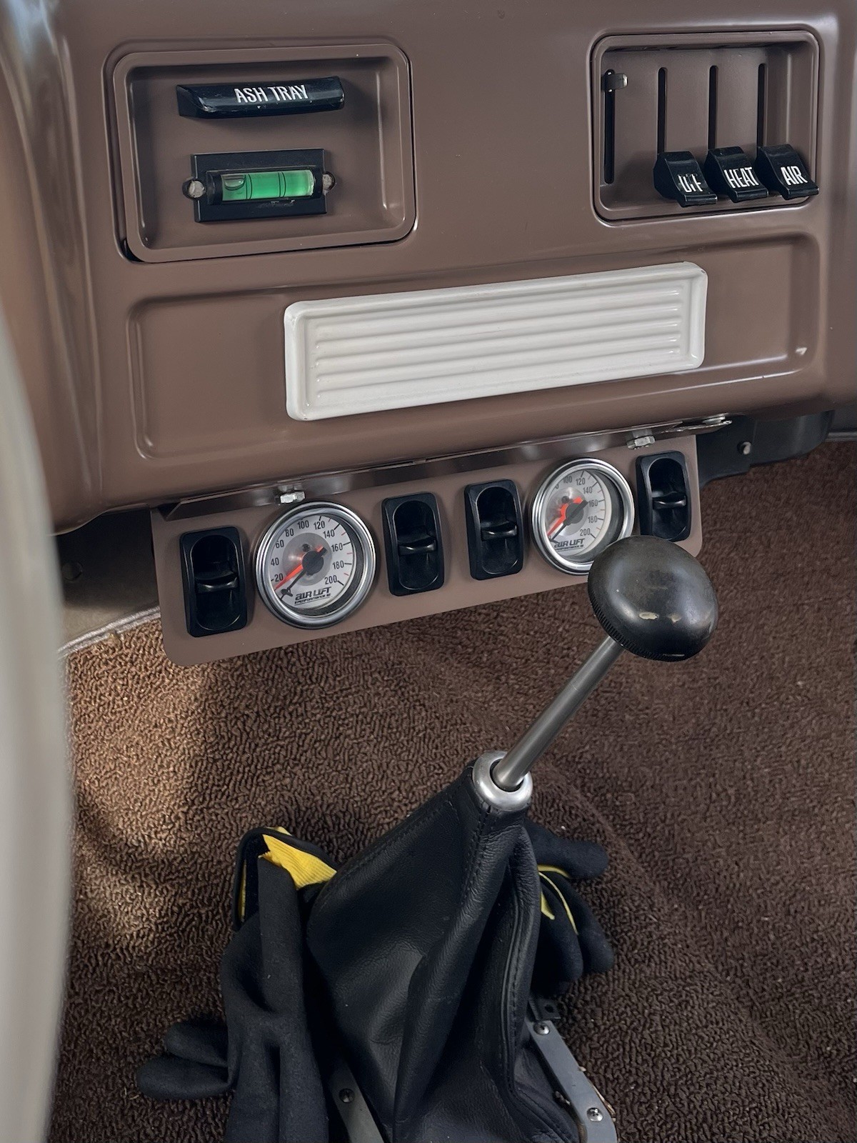 Chevrolet-C-10-1960-Commercial-Vehicle-11