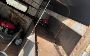 Chevrolet-C-10-1960-Commercial-Vehicle-21