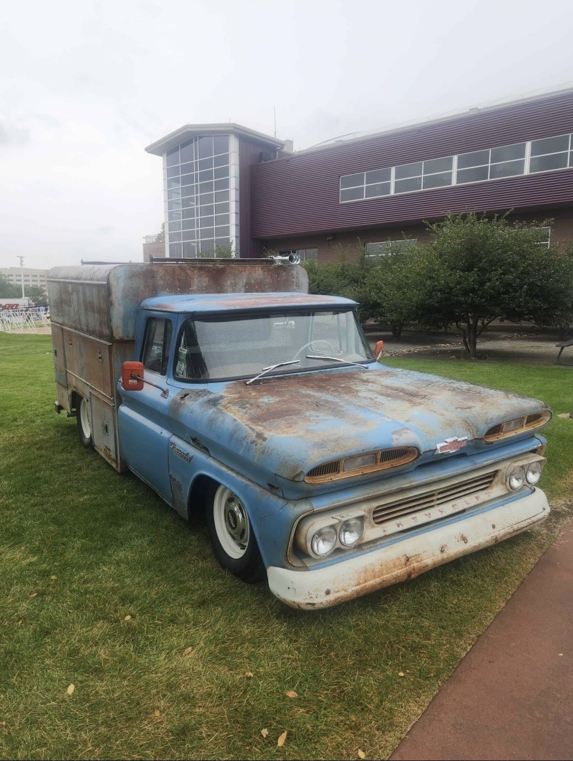 Chevrolet-C-10-1960-Commercial-Vehicle-3