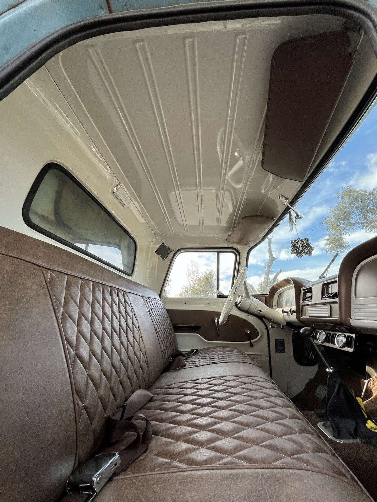 Chevrolet-C-10-1960-Commercial-Vehicle-7