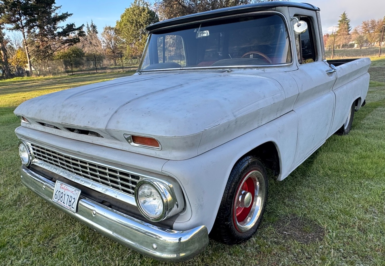 Chevrolet-C-10-1961-Standard-Cab-Pickup-1