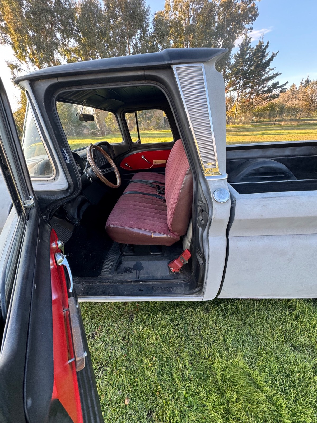 Chevrolet-C-10-1961-Standard-Cab-Pickup-14