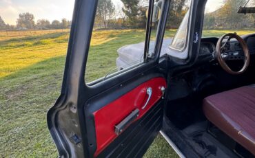 Chevrolet-C-10-1961-Standard-Cab-Pickup-18