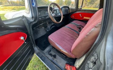 Chevrolet-C-10-1961-Standard-Cab-Pickup-21