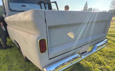 Chevrolet-C-10-1961-Standard-Cab-Pickup-31