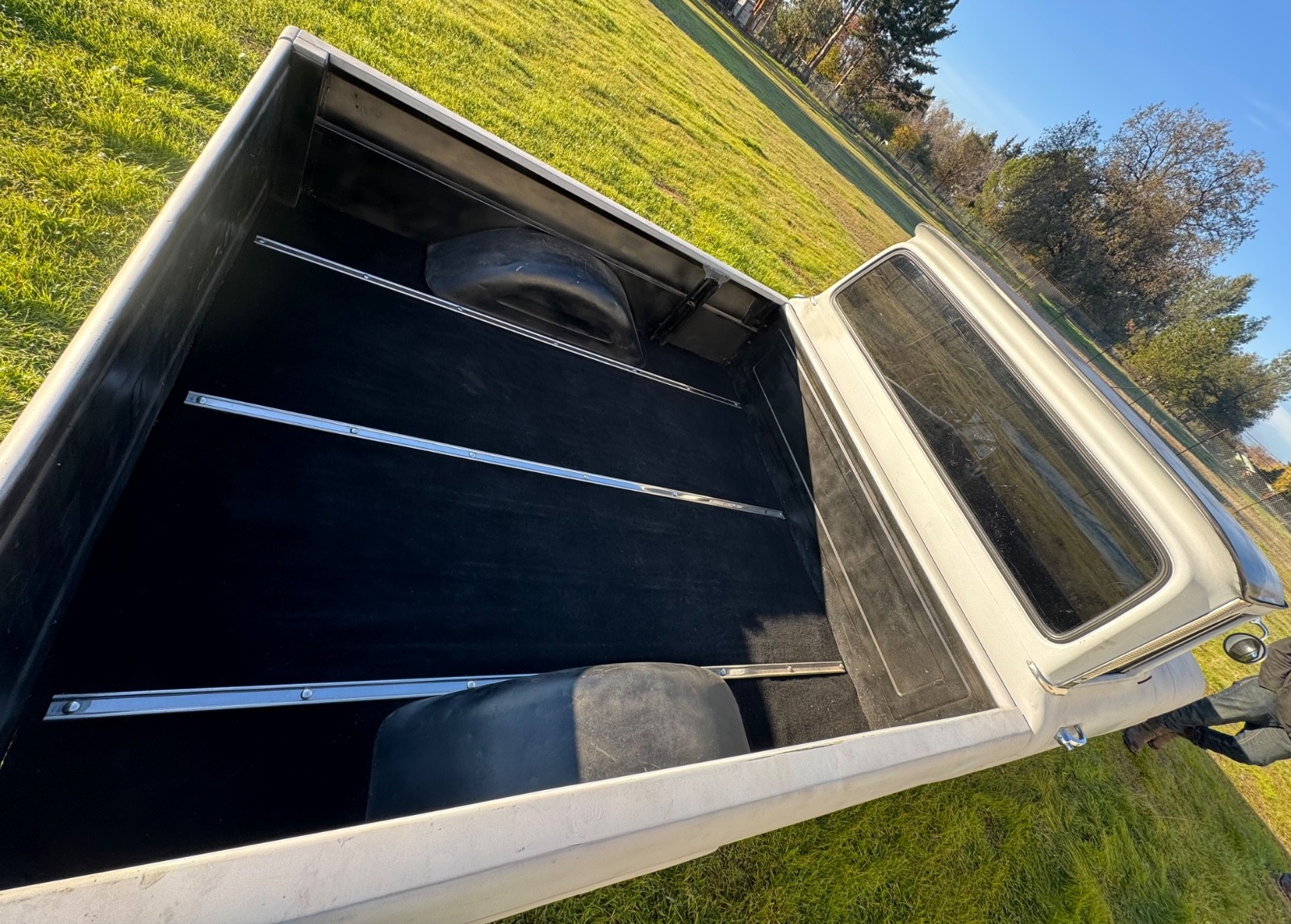 Chevrolet-C-10-1961-Standard-Cab-Pickup-6