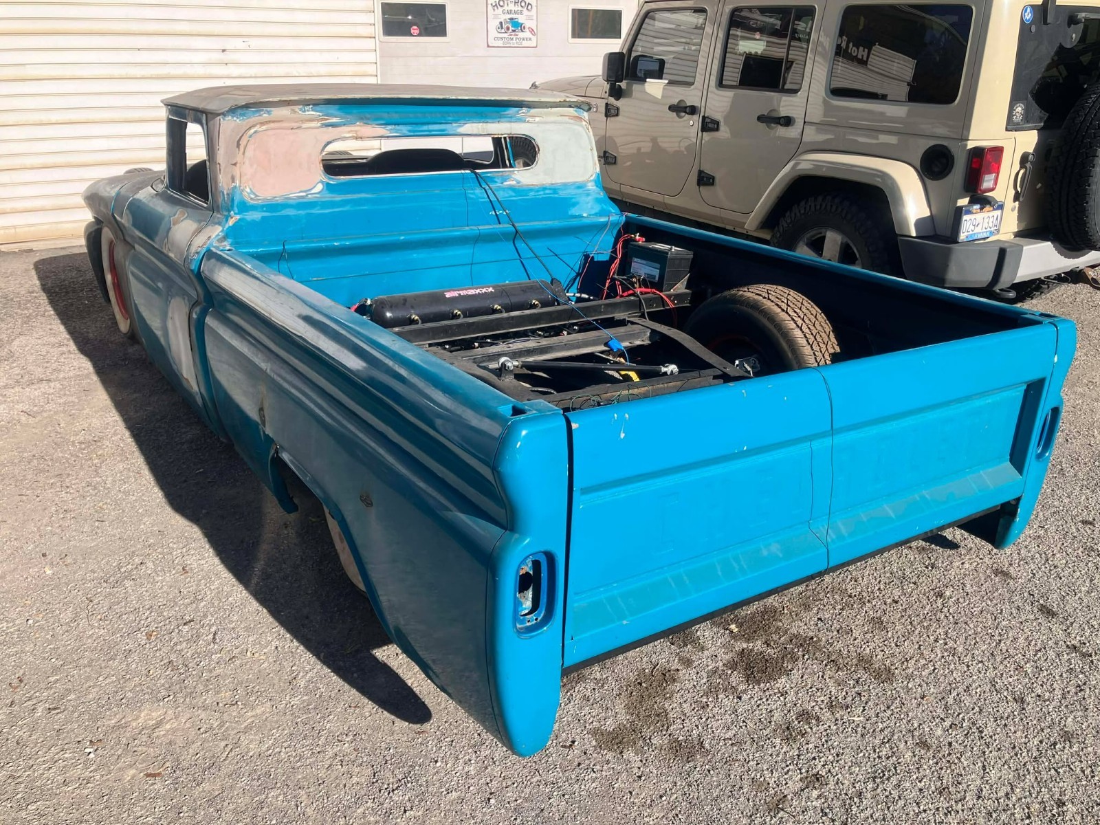 Chevrolet-C-10-1963-Standard-Cab-Pickup-2