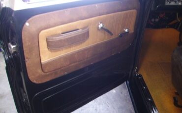 Chevrolet-C-10-1964-Standard-Cab-Pickup-31