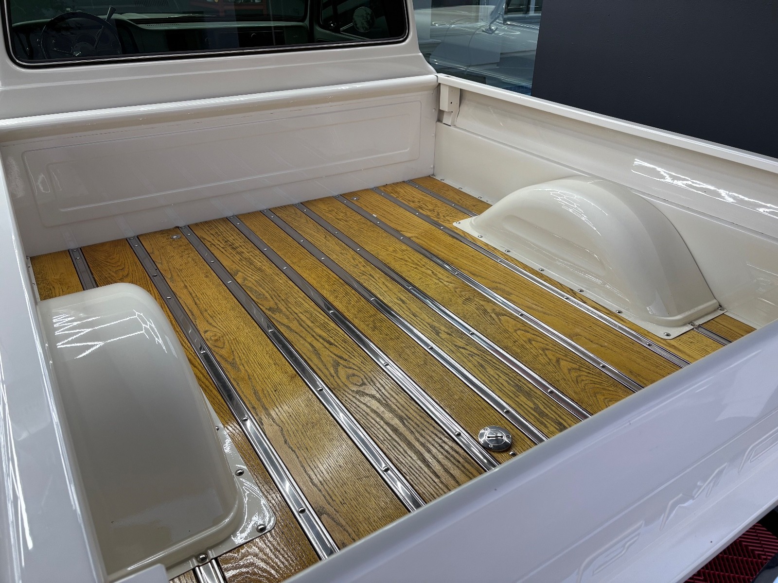 Chevrolet-C-10-1965-19