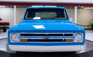 Chevrolet-C-10-1967-Truck-1
