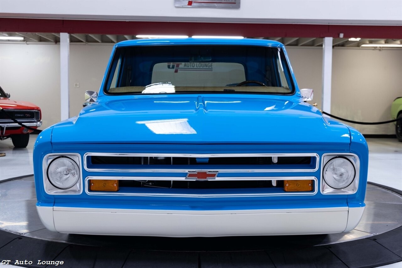 Chevrolet-C-10-1967-Truck-1