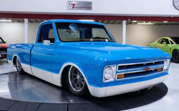 Chevrolet-C-10-1967-Truck-2