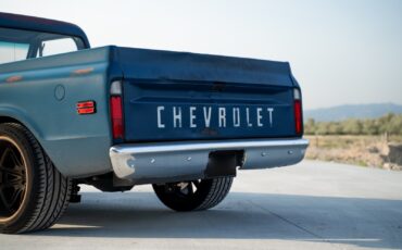 Chevrolet-C-10-1968-Truck-11