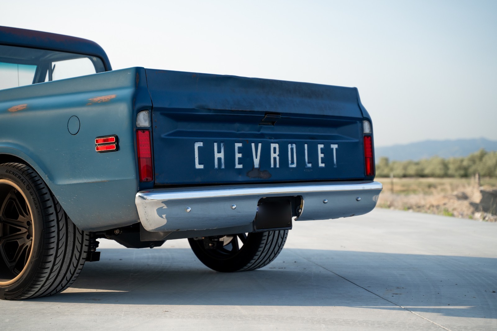 Chevrolet-C-10-1968-Truck-11