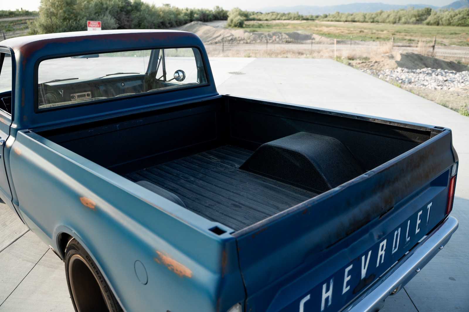 Chevrolet-C-10-1968-Truck-12