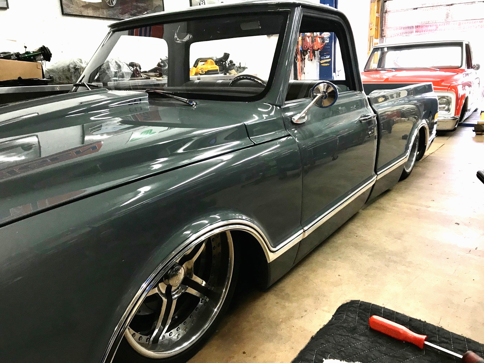 Chevrolet-C-10-1970-Standard-Cab-Pickup-1