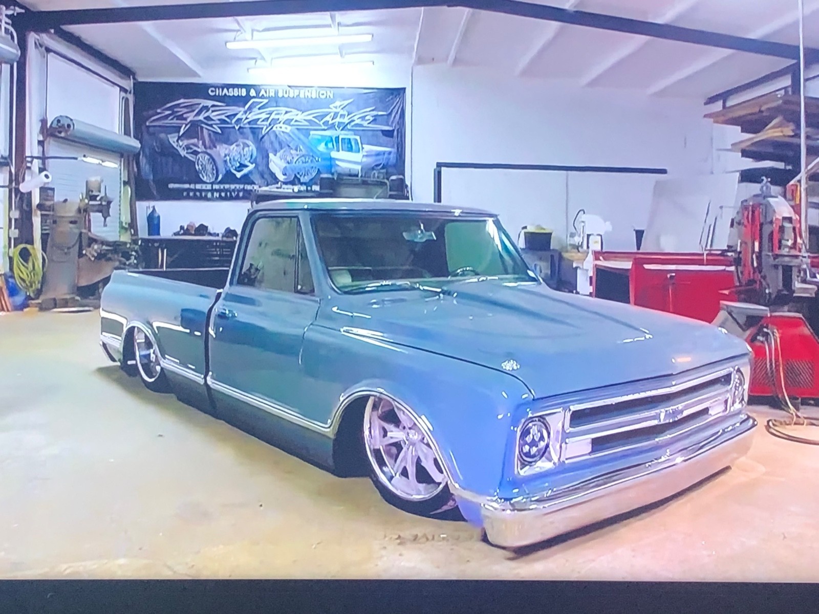 Chevrolet-C-10-1970-Standard-Cab-Pickup-2