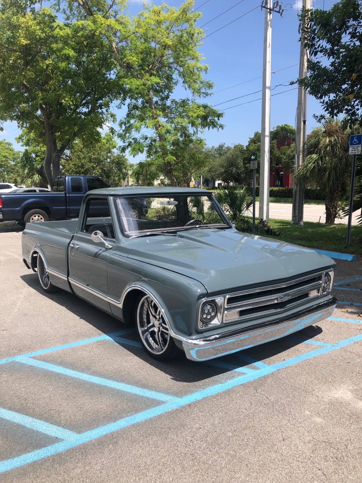 Chevrolet-C-10-1970-Standard-Cab-Pickup-7