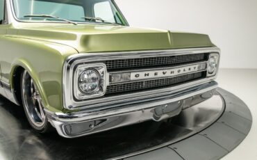 Chevrolet-C-10-1972-Pickup-Truck-10