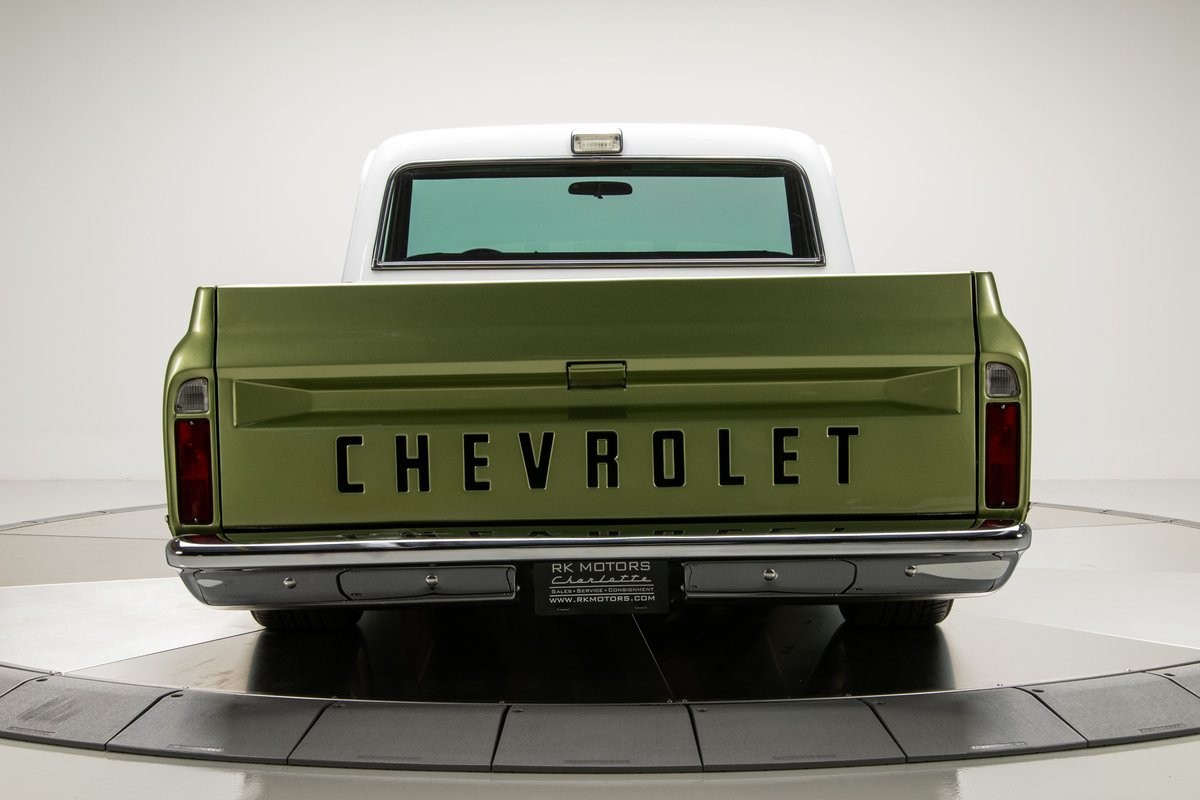 Chevrolet-C-10-1972-Pickup-Truck-17