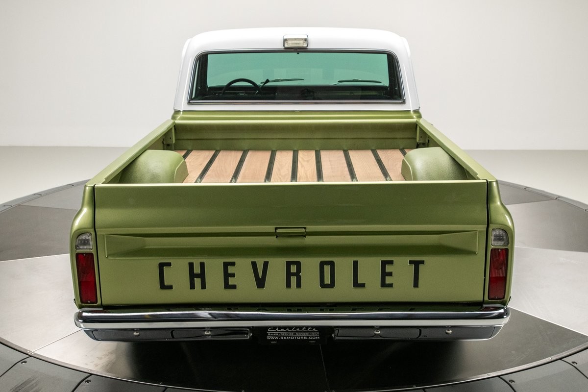 Chevrolet-C-10-1972-Pickup-Truck-18