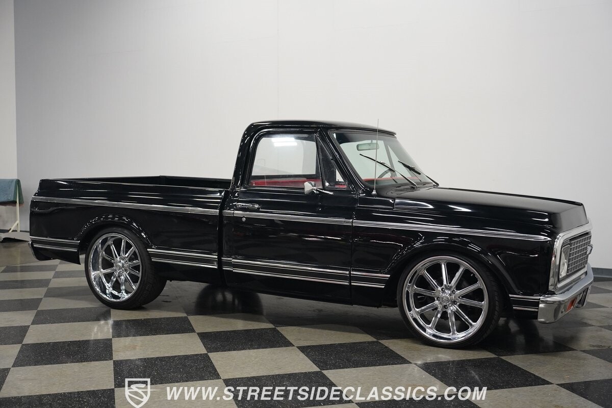 Chevrolet-C-10-1972-Pickup-Truck-18