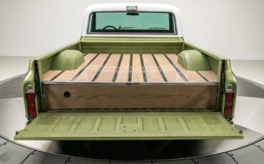 Chevrolet-C-10-1972-Pickup-Truck-22