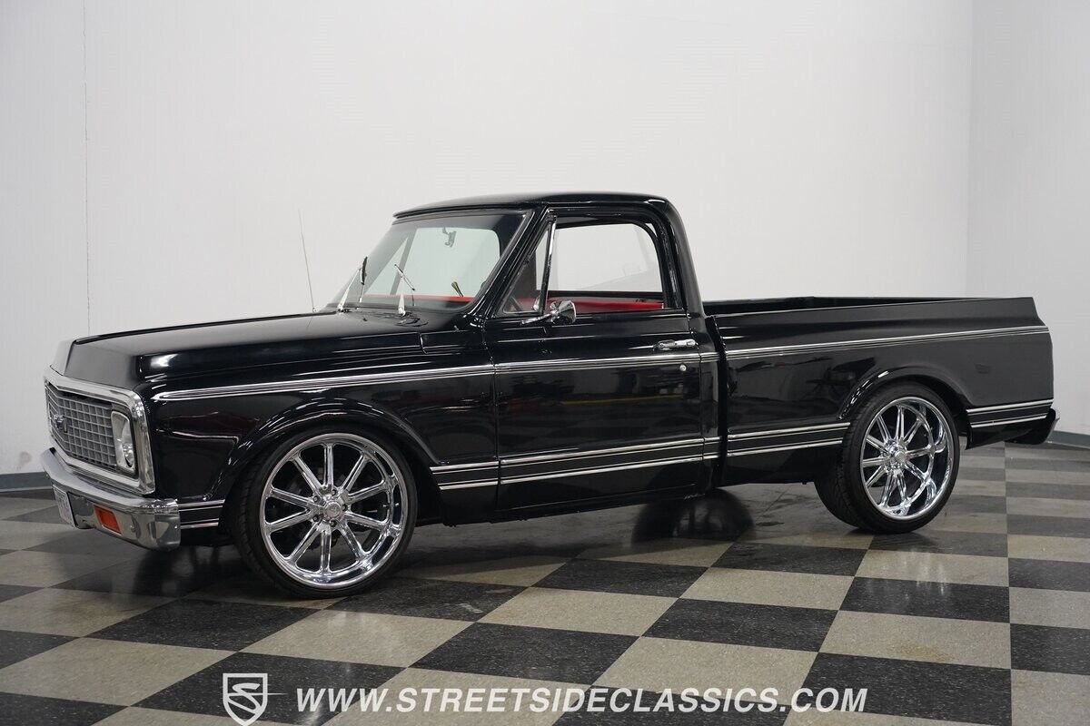 Chevrolet-C-10-1972-Pickup-Truck-8