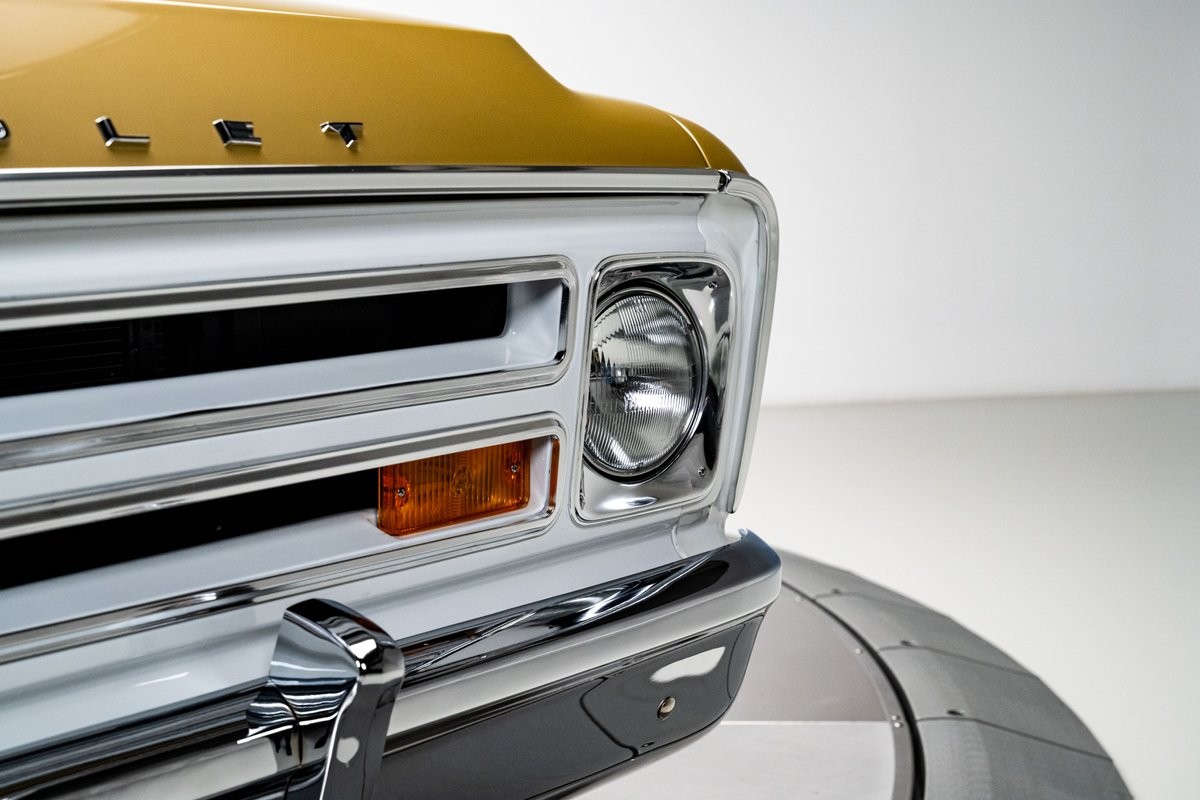 Chevrolet-C-10-1972-Truck-13