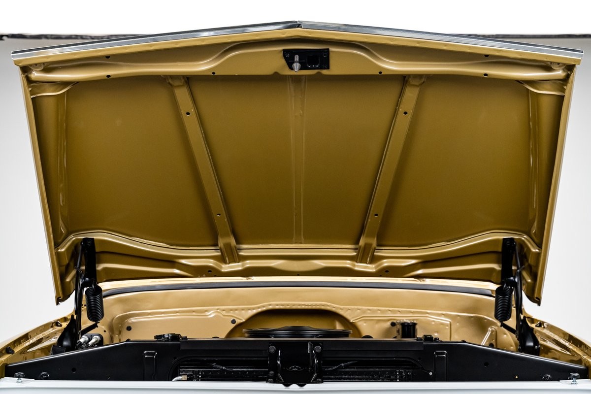 Chevrolet-C-10-1972-Truck-31