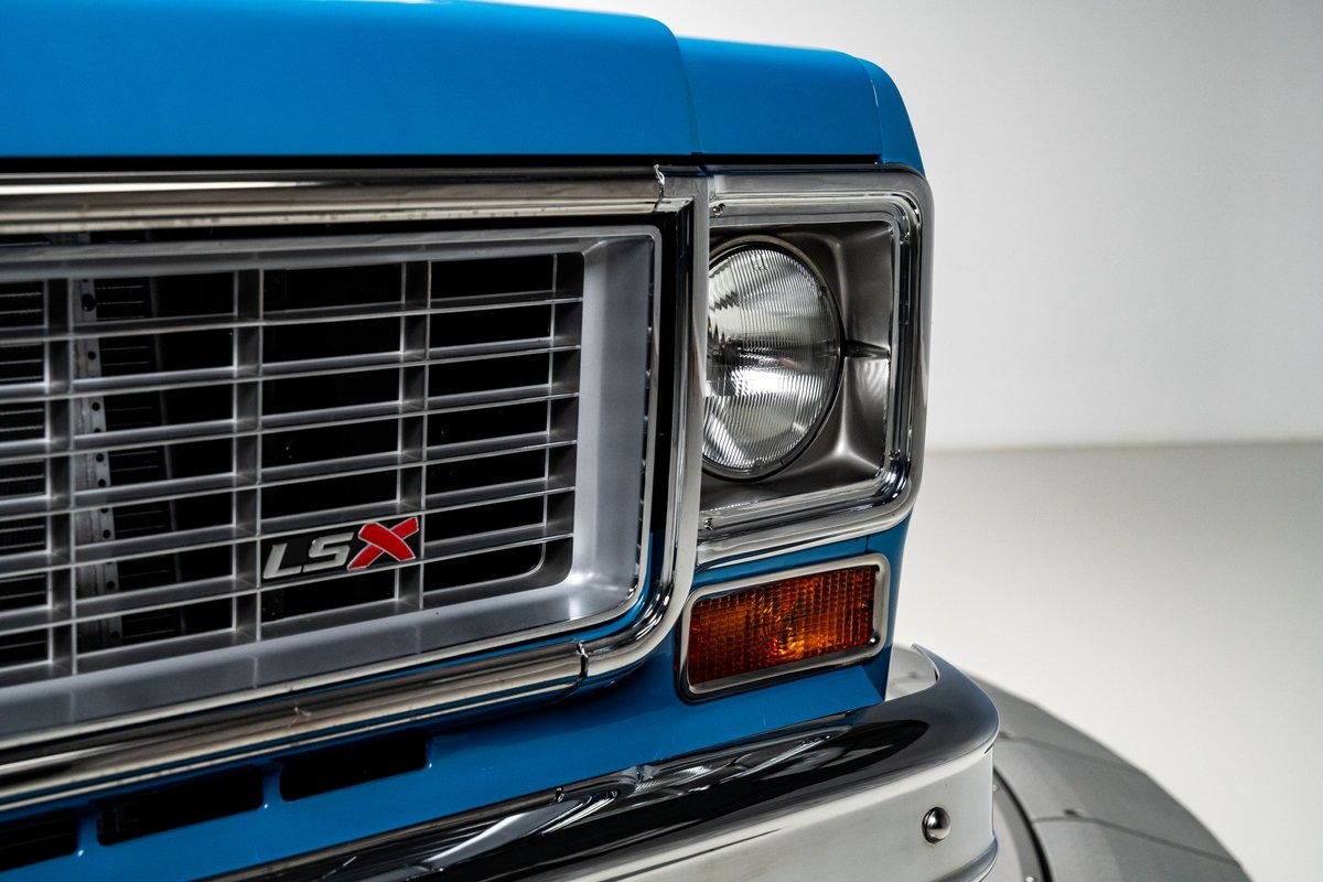 Chevrolet-C-10-1973-Pickup-Truck-10