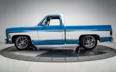 Chevrolet-C-10-1973-Pickup-Truck-13