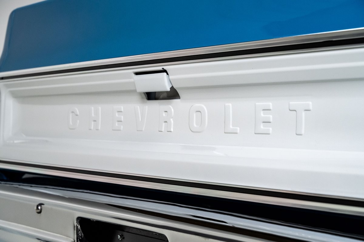 Chevrolet-C-10-1973-Pickup-Truck-20