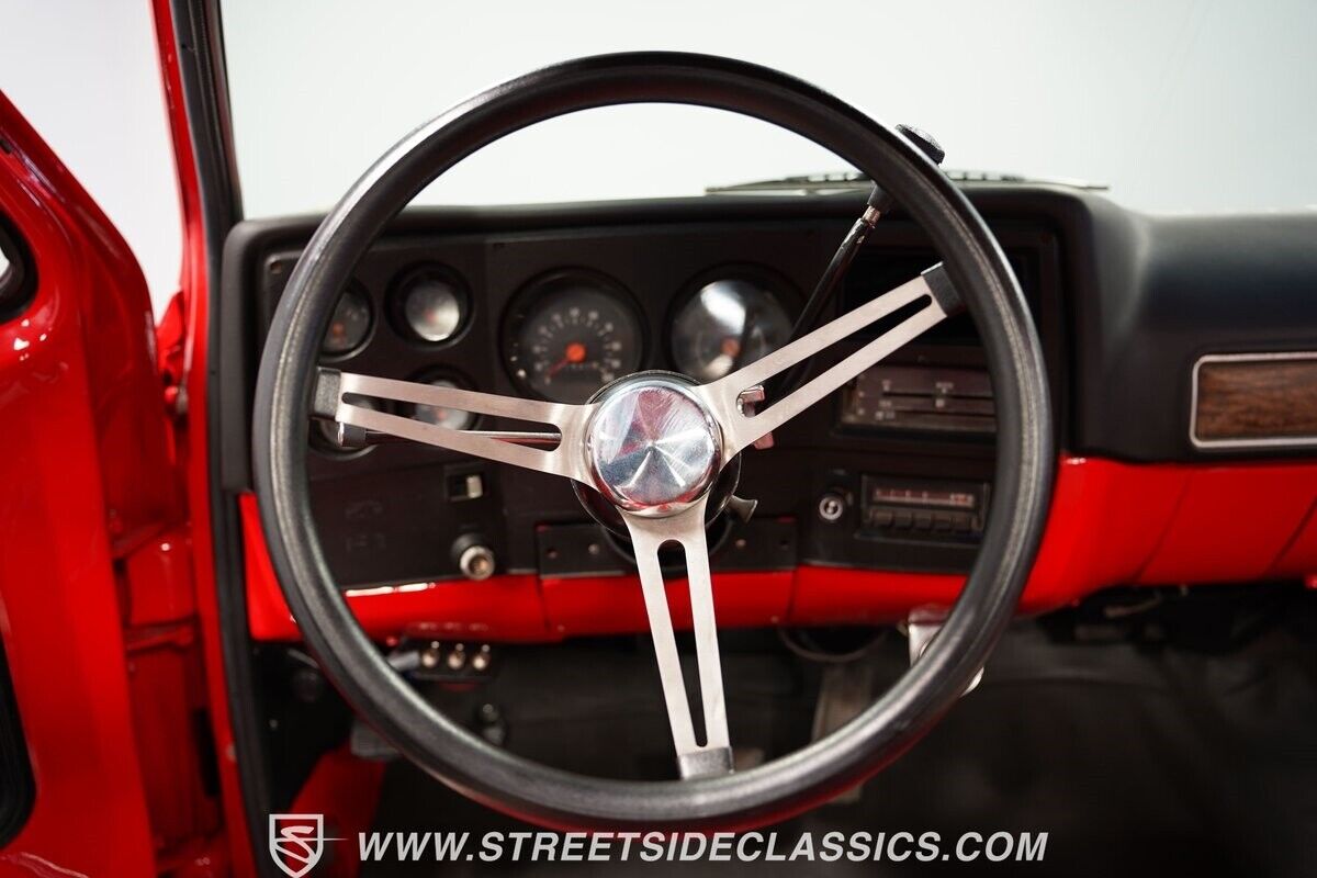 Chevrolet-C-10-1973-Pickup-Truck-39