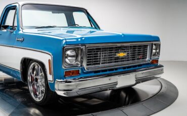 Chevrolet-C-10-1973-Pickup-Truck-8