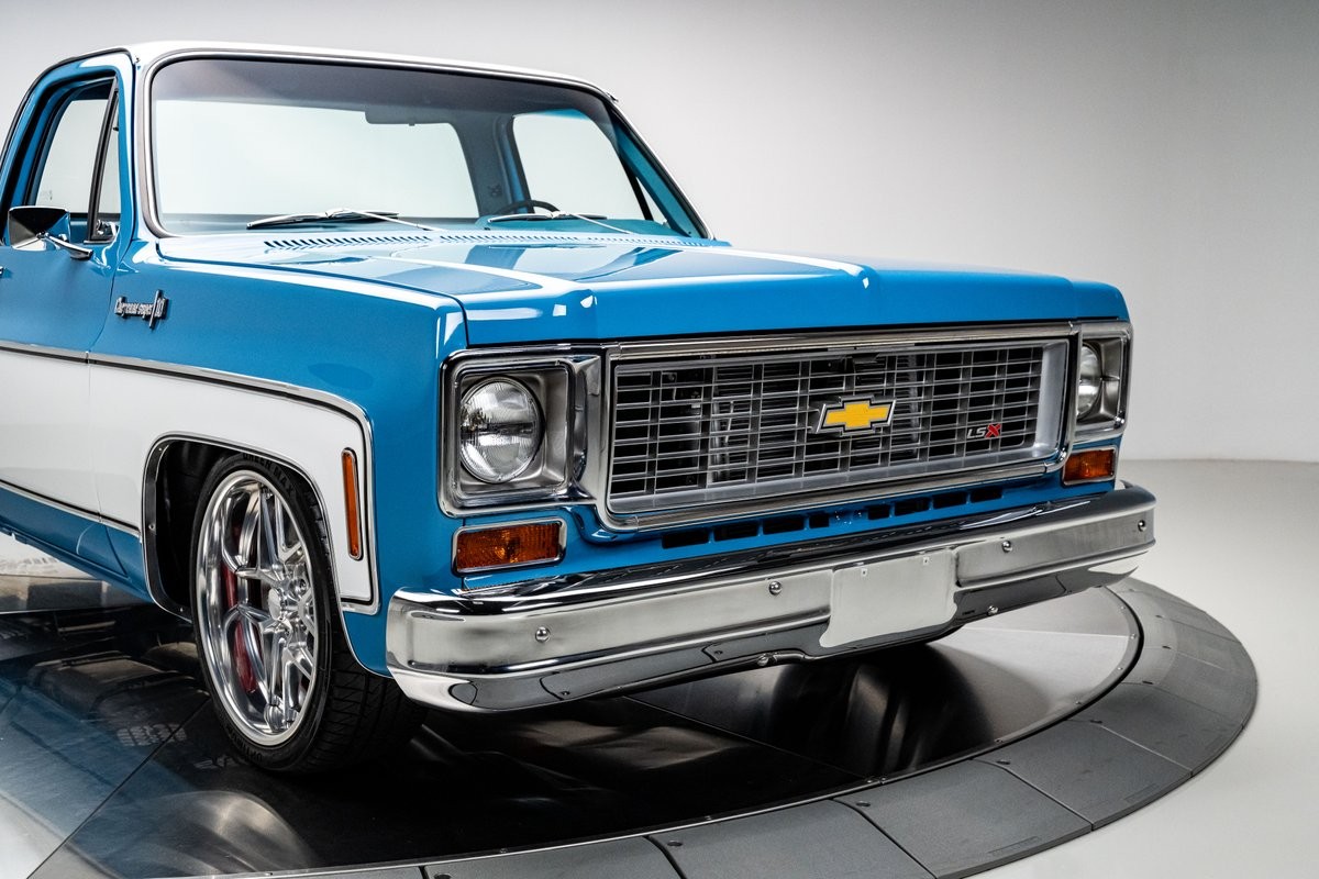 Chevrolet-C-10-1973-Pickup-Truck-8