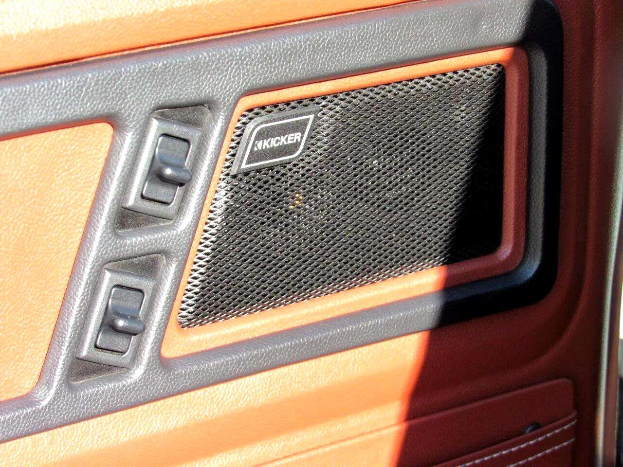 Chevrolet-C-10-1974-Classic-Car-33