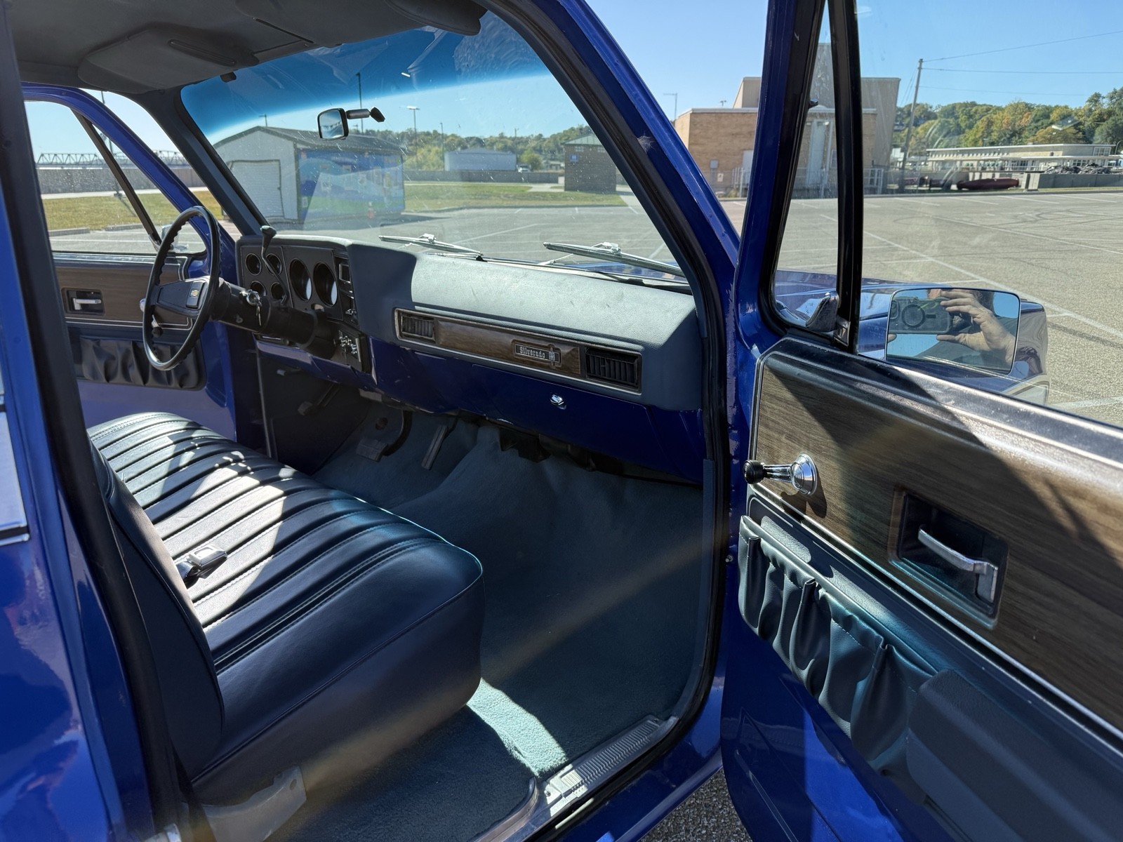 Chevrolet-C-10-1976-Standard-Cab-Pickup-8