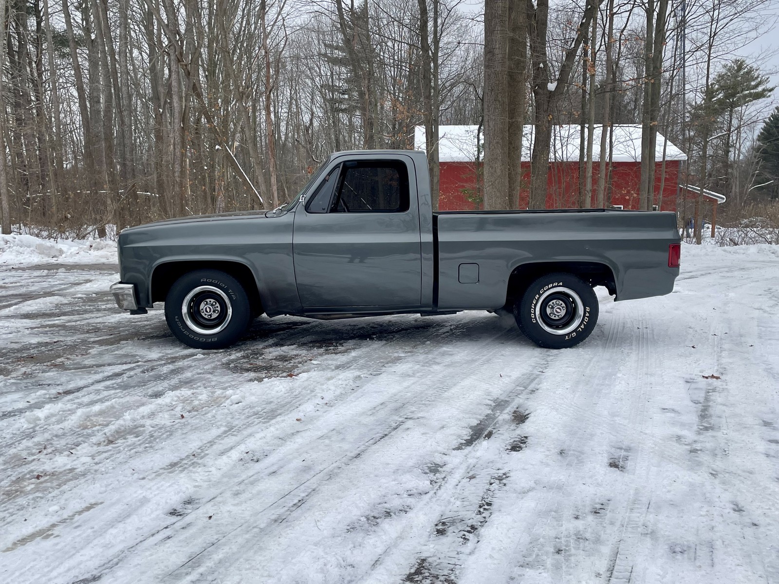 Chevrolet-C-10-1981-Standard-Cab-Pickup-3