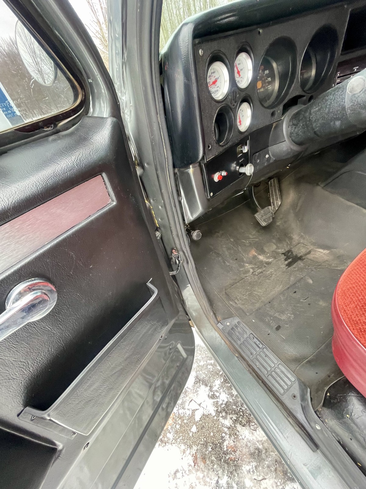 Chevrolet-C-10-1981-Standard-Cab-Pickup-35