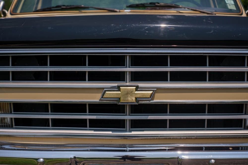 Chevrolet-C-10-1985-Standard-Cab-Pickup-10