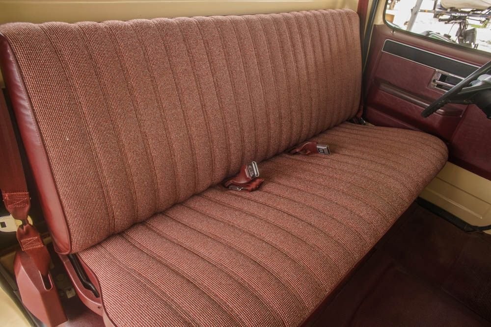 Chevrolet-C-10-1985-Standard-Cab-Pickup-13