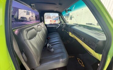Chevrolet-C-10-1985-Standard-Cab-Pickup-5